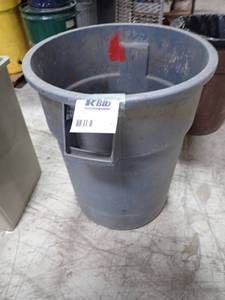 lot 35 image: 55 Gallon Trash Can Plastic