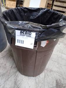lot 47 image: 55 gallon Trash Can Plastic