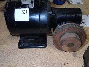 lot 64 image: Gearmotor  see photos