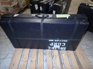lot 82 image: Large Travel Trade show case, plastic