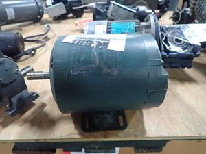 lot 96 image: RELIANCE MOTOR   (Get new photo)