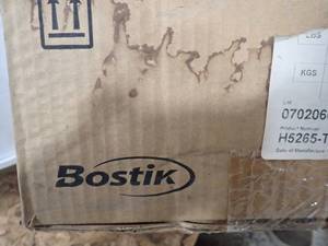 lot 48 image: Bostik Hot Melt