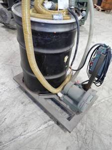 lot 132 image: Vacum System with 55 Gallon Drum