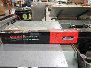 lot 128 image: New Keyboard Stand,  lightweight & portable