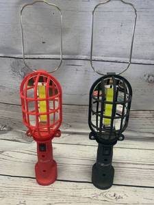 lot 35 image: Lot of 2 Magnetic Hanging Trouble Lights (batteries included)