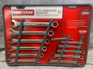 lot 38 image: Craftsman 12pc Metric Combination Wrench Set