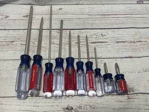 lot 39 image: Craftsman Made in USA 10pc Screwdriver Set