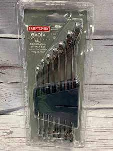 lot 94 image: Craftsman Evolv 7pc Combination Wrench Set