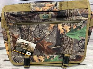 lot 122 image: Woodland Camo Computer Bag $39 retail
