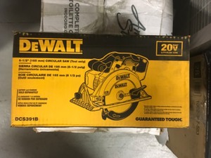 lot 108 image: DEWALT 20-Volt 6-12 in. MAX Lithium-Ion Cordless Circular Saw (Tool-Only) not used