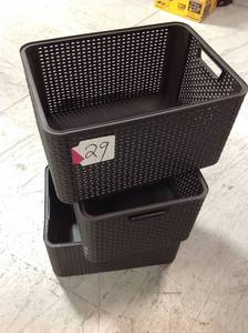 lot 29 image: Set of 3 CURVER BASKET