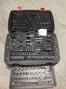 lot 55 image: Husky Mechanics Tool Set (270-Piece)  in good condition