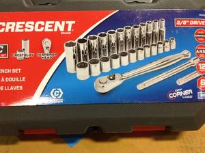 lot 68 image: Crescent 38 in. Drive 6 and 12 Point Metric Standard and Deep Socket Wrench Tool Set (27-Piece)  in good condition