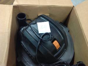 RIDGID 12 Gal. 5.0-Peak HP NXT WetDry Shop Vacuum in good condition