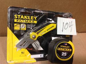 Stanley Fatmax 25 ft. Tape Measure with Bonus Fixed Blade Folding Knife not used