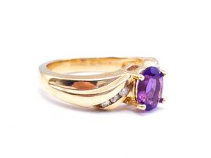 High-Grade Amethyst and Diamond Estate Ring in 14k Yellow Gold