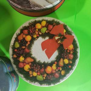 Collectable round tins