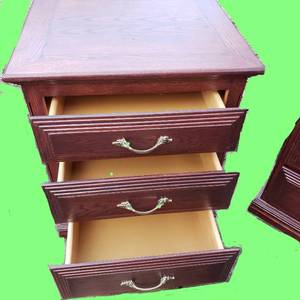 3-drawer matching night stands