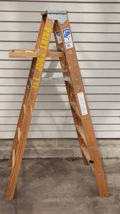 6ft wooden Werner A-frame step ladder with paint tray.