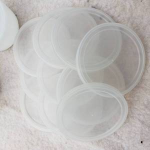 Glasbake set of 8 4.5oz cups with lids and a casserole dish