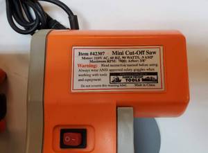 lot 142 image: Mini Table Saw & Cutoff Saw