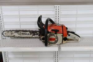 lot 5 image: Stihl 024 AV 18 Chainsaw