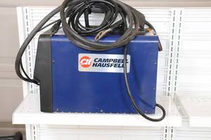 lot 11 image: Campbell Hausfeld 115v Flux-Core Welder