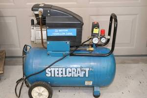 lot 77 image: Steelcraft 5 hp 13 gallon air compressor motor is bad