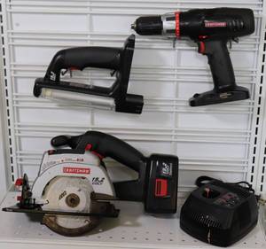 lot 79 image: Craftsman 19.2 volt Combo Kit in case 1 battery