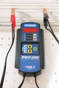 lot 86 image: Midtronics PBT-200 Electronic Battery Tester