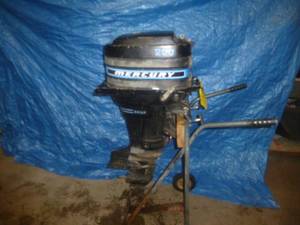 lot 4 image: Mercury 200 Outboard Motor