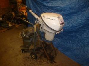 lot 7 image: Johnson 9.5 Hp