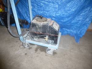 lot 18 image: HMT Hot Glue Machine
