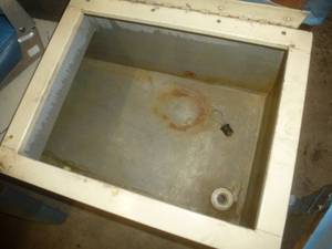 lot 30 image: Star Craft Pontoon Interior 16