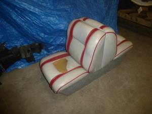 lot 35 image: Crestliner Double Back Seat