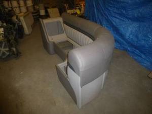 lot 47 image: Bennington Pontoon Corner Base 74