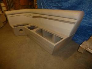 lot 50 image: Bennington Pontoon Corner Lay Back Unit