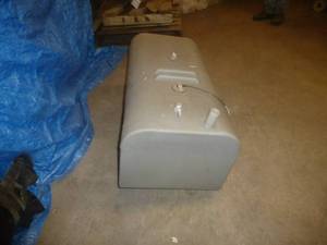 lot 57 image: Gray Gas Tank 56 Gallon