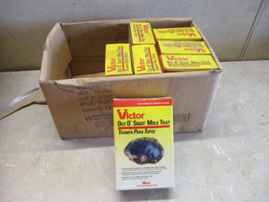 lot 15 image: Victor Mole Traps