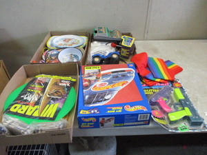 lot 22 image: Toys