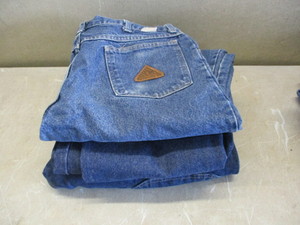 lot 35 image: Good Used Work Jeans Waist Size 34