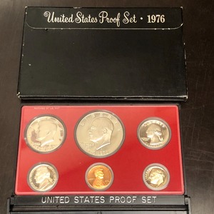 lot 13 image: 1976 U.S. Proof Set ...