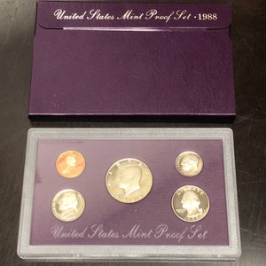 lot 24 image: 1988 U.S. Proof Set ...