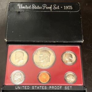 lot 11 image: 1975 U.S. Proof Set ...