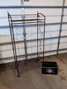 lot 42 image: Coat Rack & Magazine Rack