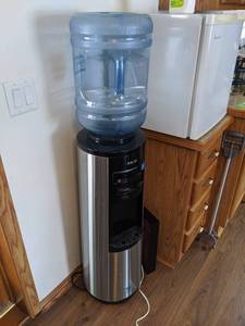 lot 17 image: POLAR Water Cooler - Works