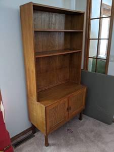 lot 7 image: Solid Wood Vintage Hutch