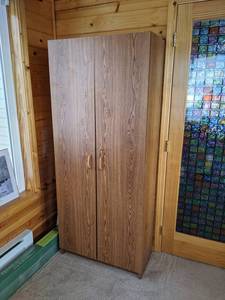 lot 62 image: Locking Cabinet