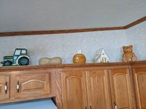 lot 64 image: Lot of 5 Cookie Jars