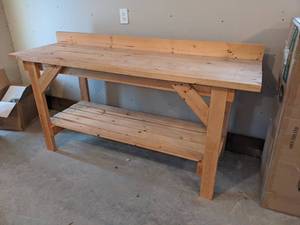 lot 67 image: Pine Work Bench